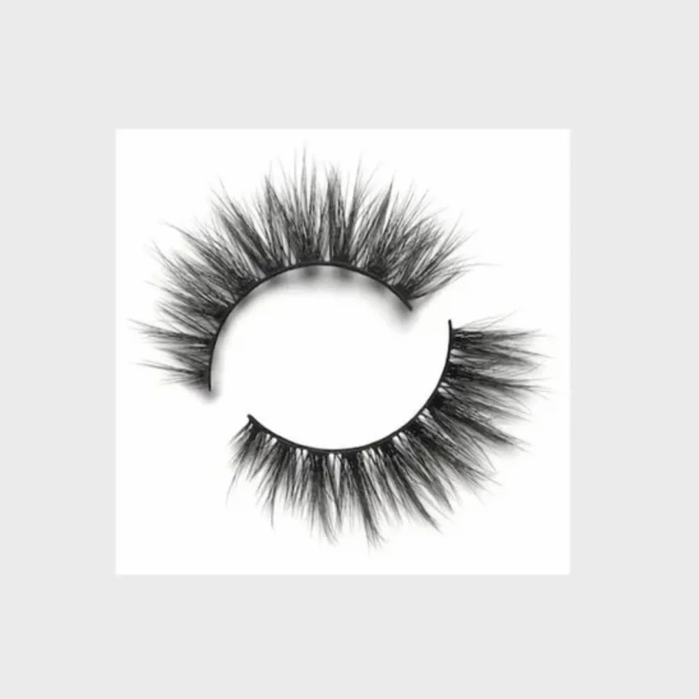 Lilly Lashes Black Faux Mink Wispy False Eyelashes - Picture 4 of 4